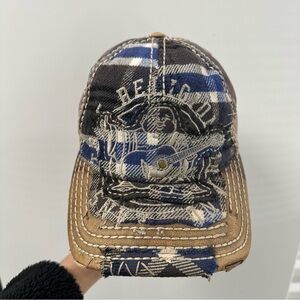 True religion Distressed Trucker hat